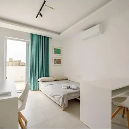 Luxury Penthouse Sea View Apartment